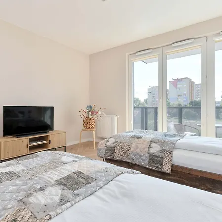 Comfortable For 2 People In By Renters